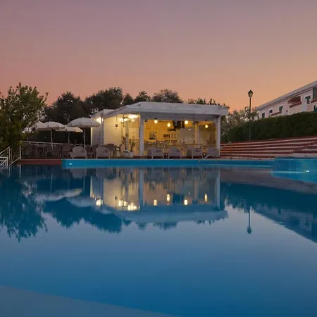 מלון Cegonha Country Club 4*