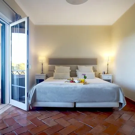 Cegonha Country Club Hotel